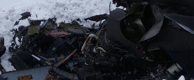 Tunceli’de helikopter düştü: 12 şehit