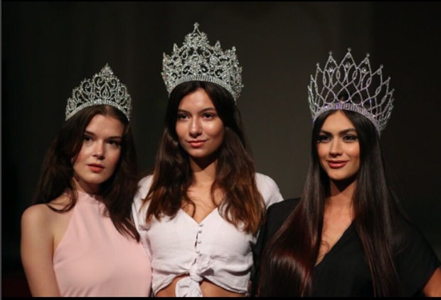 Miss Turkey 2017 Güzeli Itır Esen`in Tacı Geri Alındı