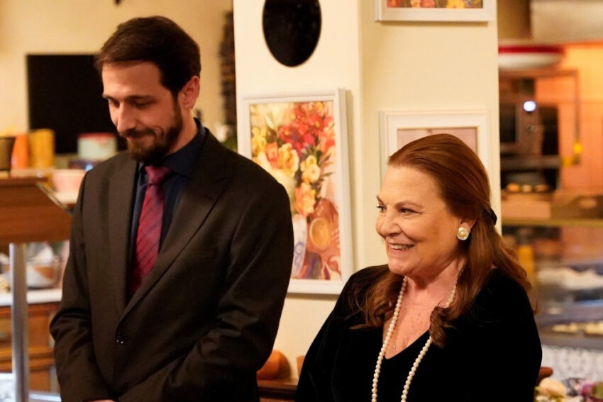 Kızılcık Şerbeti 22. Bölümüyle Yine Zirvede! Ömer Metehan’ın Suçunu Üstlendi!