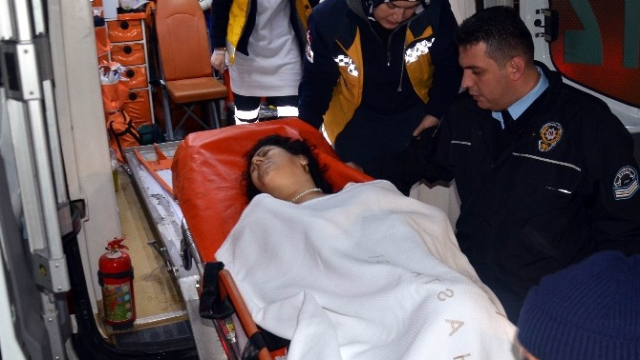 Dostu Olduğu İçin Annesini Bıçaklayan Sanığa 5 Yıl Hapis Cezası